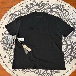 Fear of God Essentials T-Shirt (ss22)